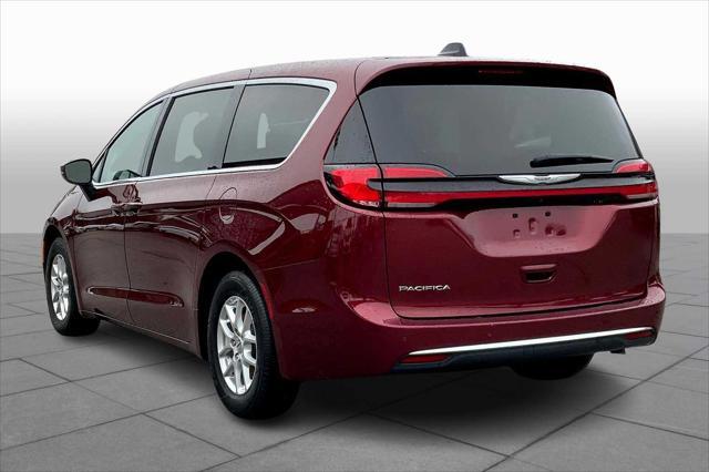 used 2023 Chrysler Pacifica car, priced at $21,995