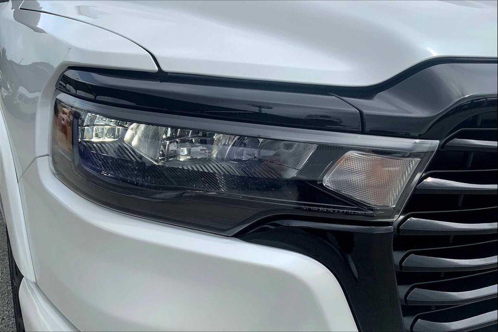 new 2025 Ram 1500 car, priced at $70,385