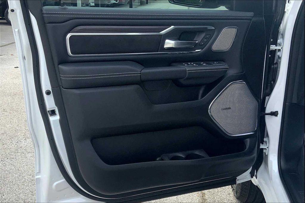 new 2025 Ram 1500 car, priced at $70,385