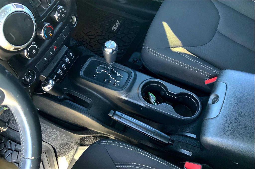 used 2015 Jeep Wrangler Unlimited car, priced at $21,650