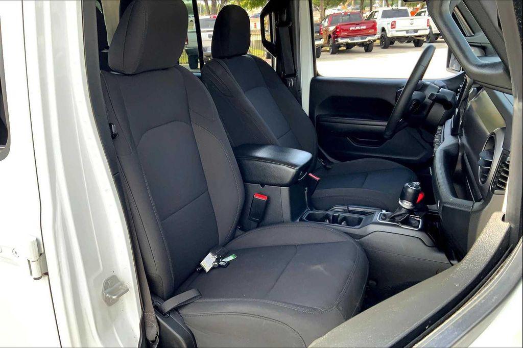 used 2023 Jeep Gladiator car, priced at $29,263