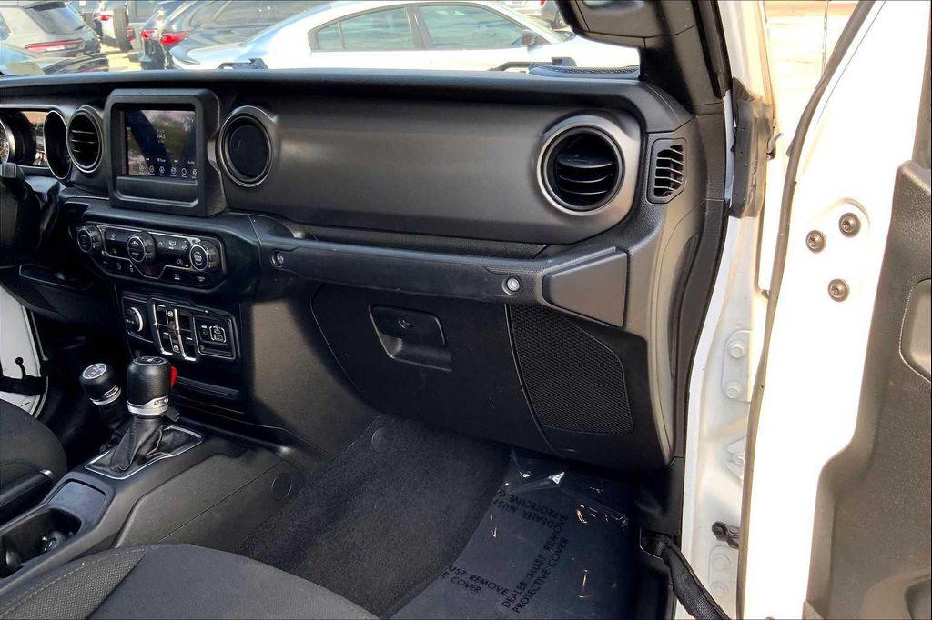 used 2023 Jeep Gladiator car, priced at $29,263
