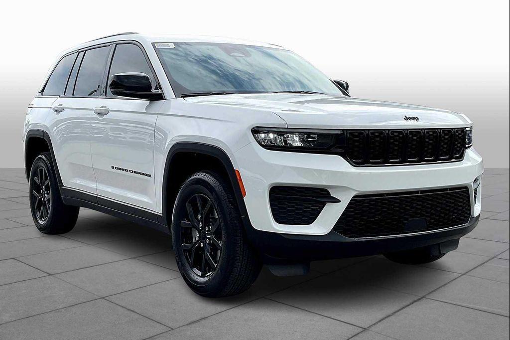 new 2025 Jeep Grand Cherokee car, priced at $41,487