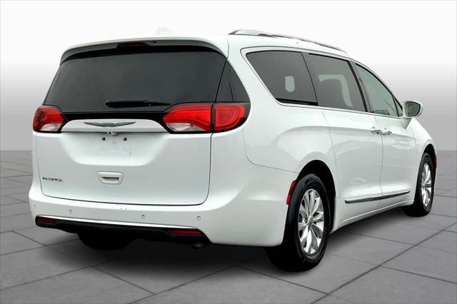 used 2019 Chrysler Pacifica car, priced at $15,899