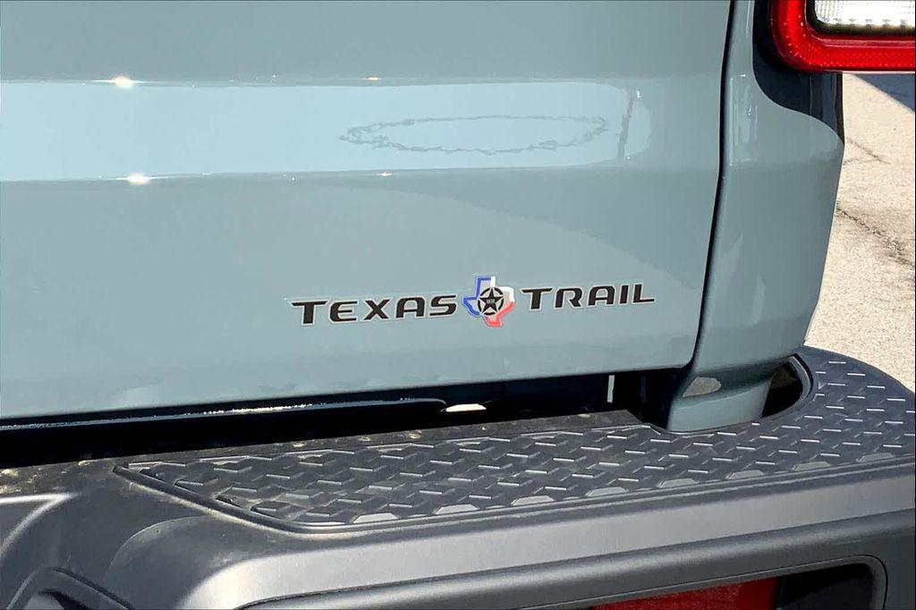 new 2025 Jeep Gladiator car, priced at $49,410
