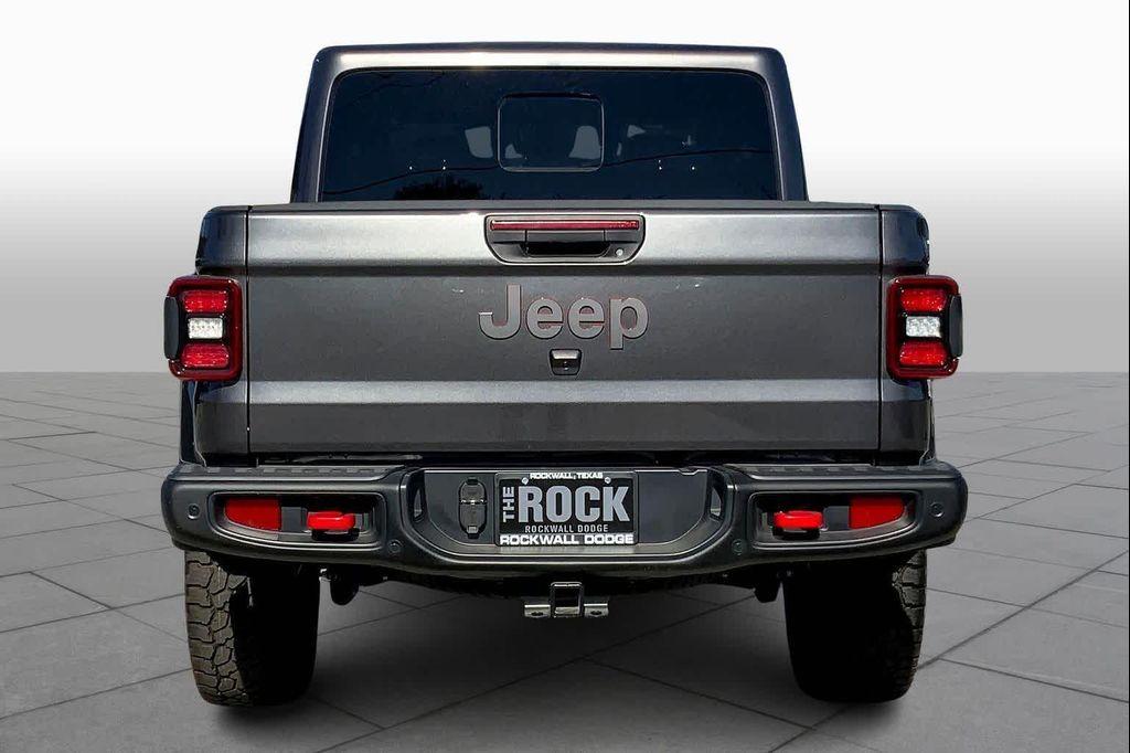 new 2025 Jeep Gladiator car, priced at $61,194