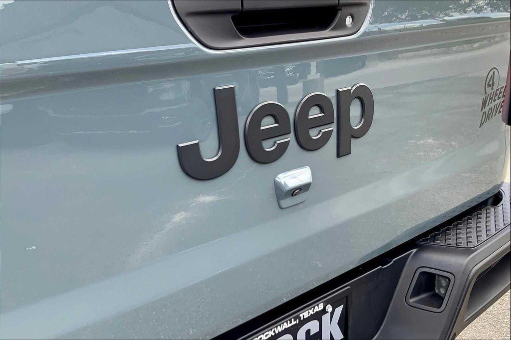 new 2025 Jeep Gladiator car, priced at $48,393