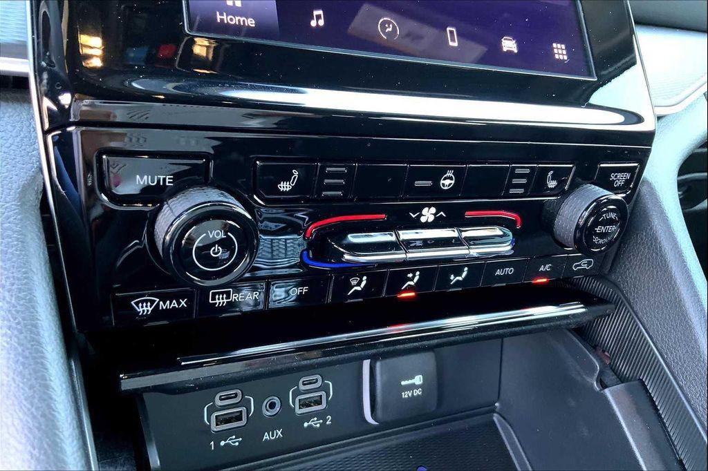 new 2025 Jeep Grand Cherokee car, priced at $43,459