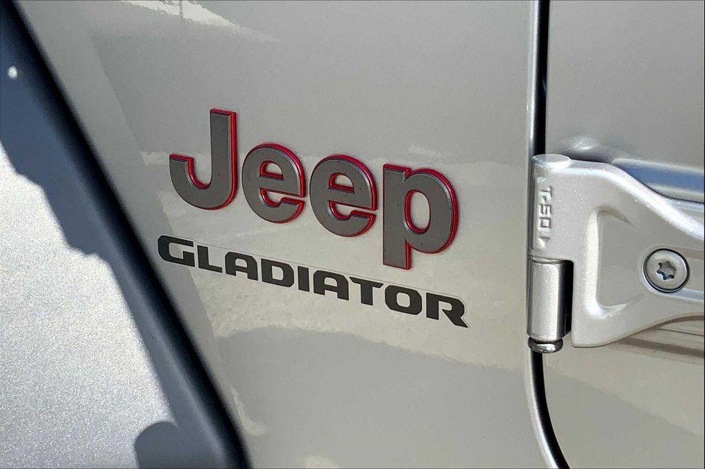 used 2021 Jeep Gladiator car, priced at $27,889