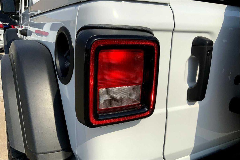 new 2025 Jeep Wrangler car, priced at $61,175