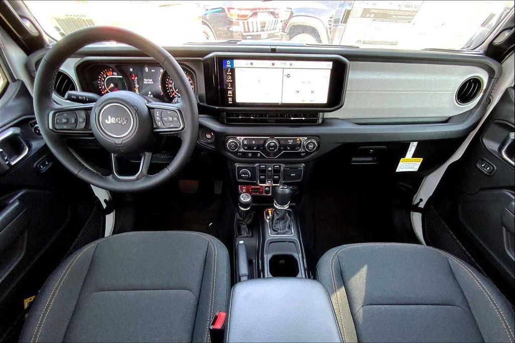 new 2025 Jeep Wrangler car, priced at $61,175