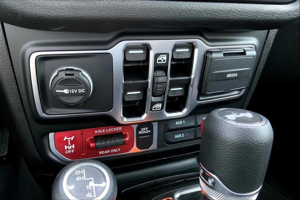 new 2025 Jeep Wrangler car, priced at $61,175