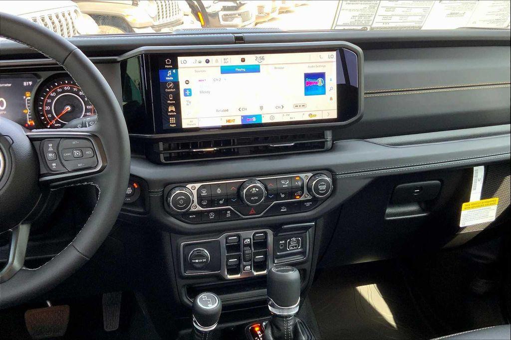 new 2025 Jeep Gladiator car, priced at $46,940