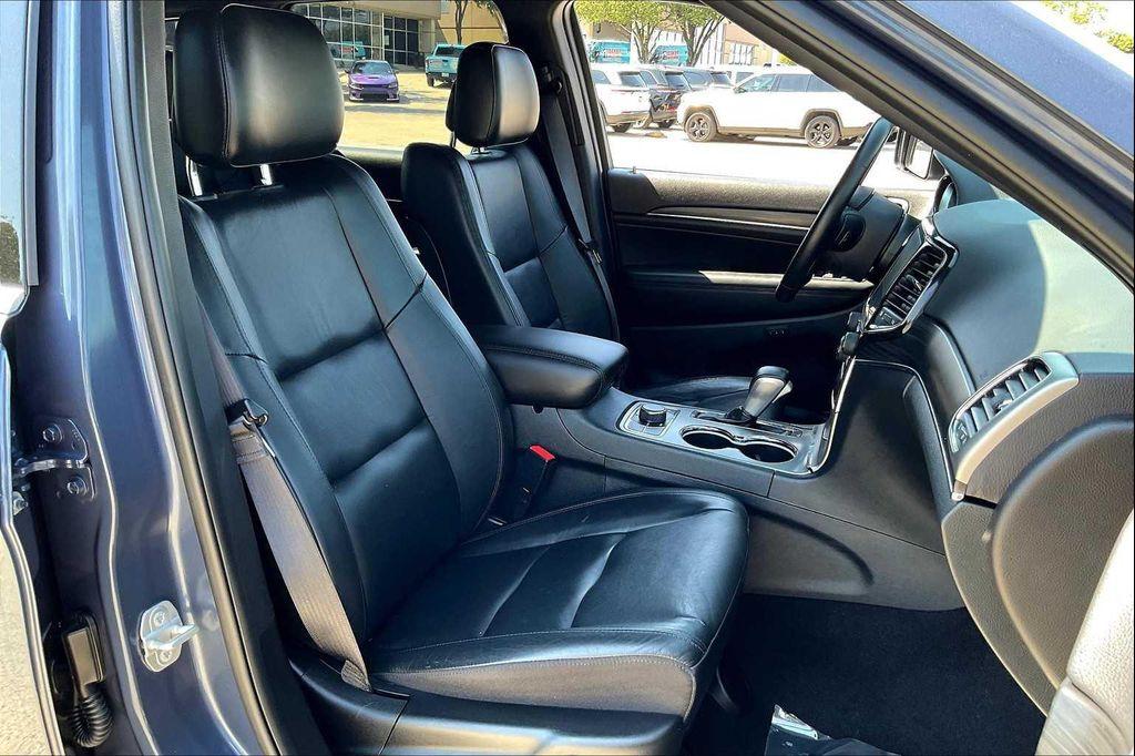 used 2021 Jeep Grand Cherokee car, priced at $27,750
