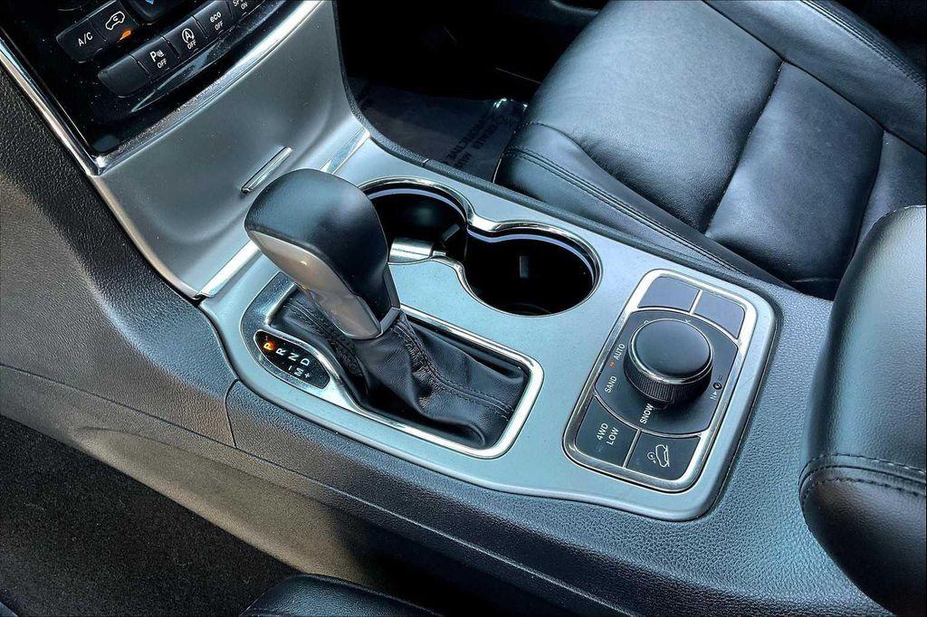 used 2021 Jeep Grand Cherokee car, priced at $27,750