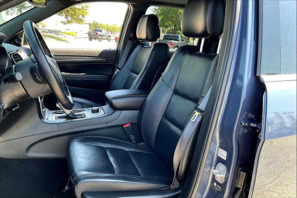 used 2021 Jeep Grand Cherokee car, priced at $27,750