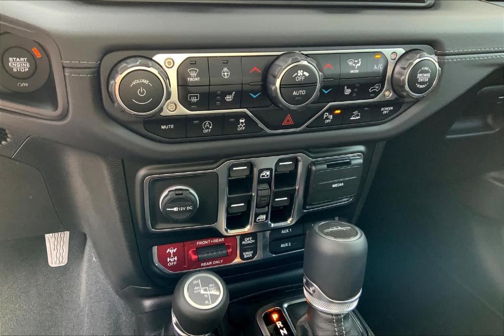 new 2024 Jeep Gladiator car, priced at $60,362