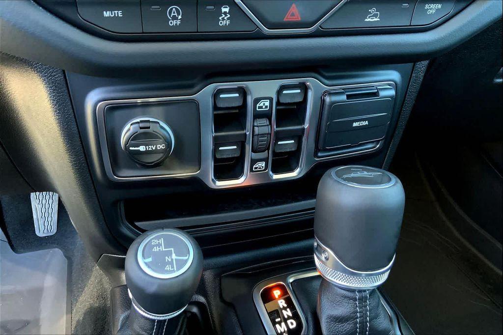 new 2025 Jeep Gladiator car, priced at $46,445