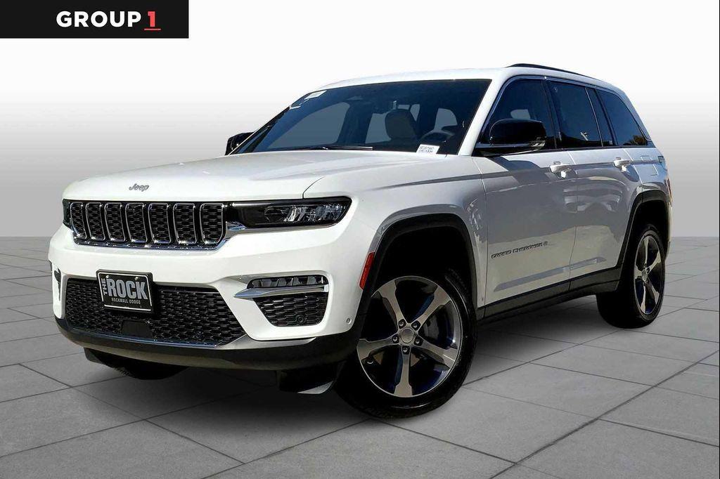 new 2025 Jeep Grand Cherokee car, priced at $51,117