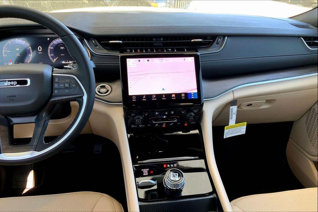 new 2025 Jeep Grand Cherokee car, priced at $51,117