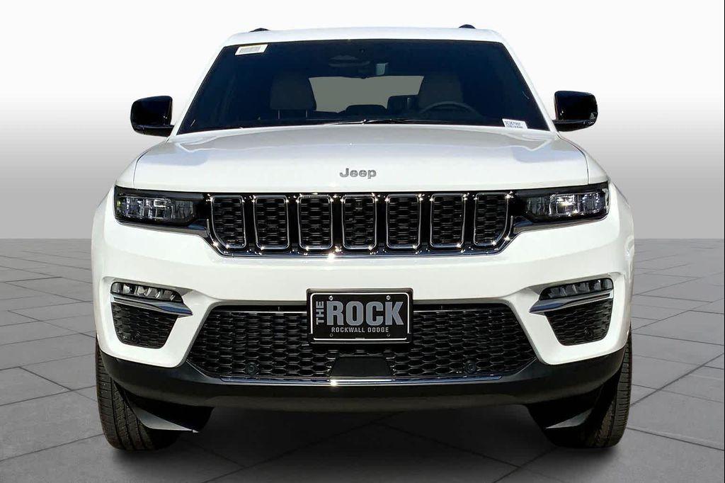 new 2025 Jeep Grand Cherokee car, priced at $51,117