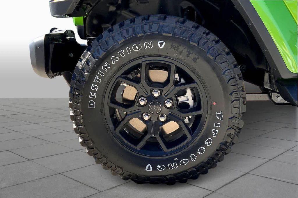 new 2025 Jeep Gladiator car, priced at $46,445
