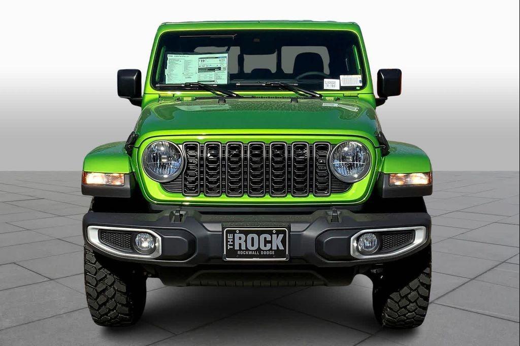 new 2025 Jeep Gladiator car, priced at $46,445
