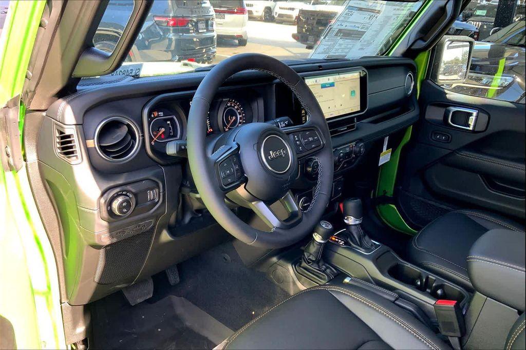 new 2025 Jeep Gladiator car, priced at $46,445