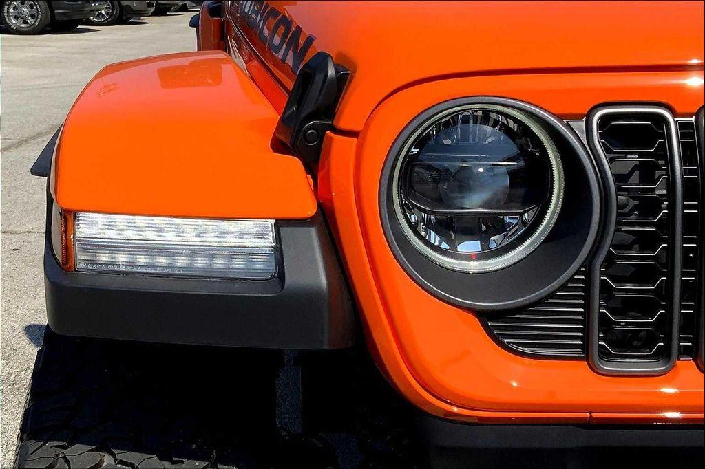 new 2025 Jeep Wrangler car, priced at $72,255