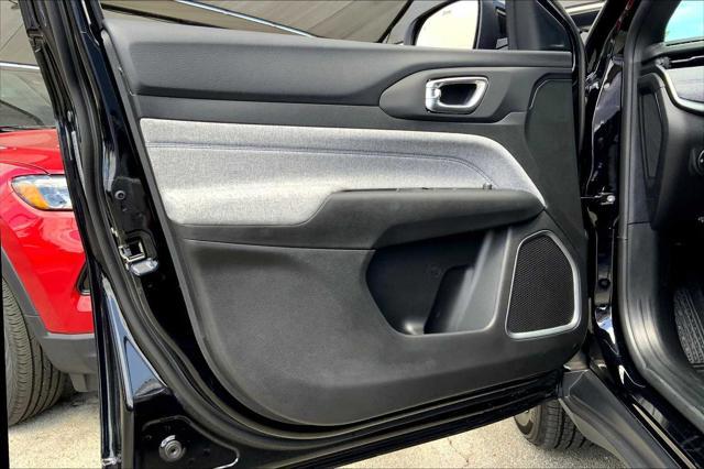 new 2025 Jeep Compass car, priced at $29,222