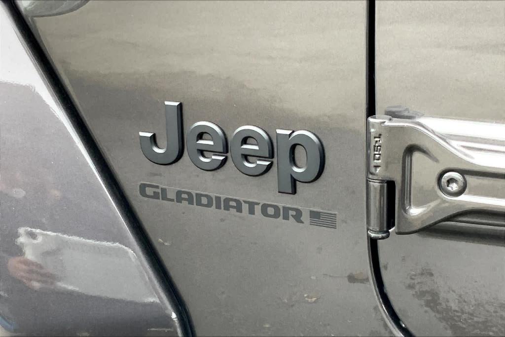 new 2024 Jeep Gladiator car, priced at $42,225