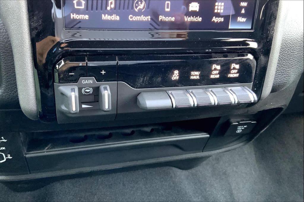 new 2025 Ram 2500 car, priced at $61,073