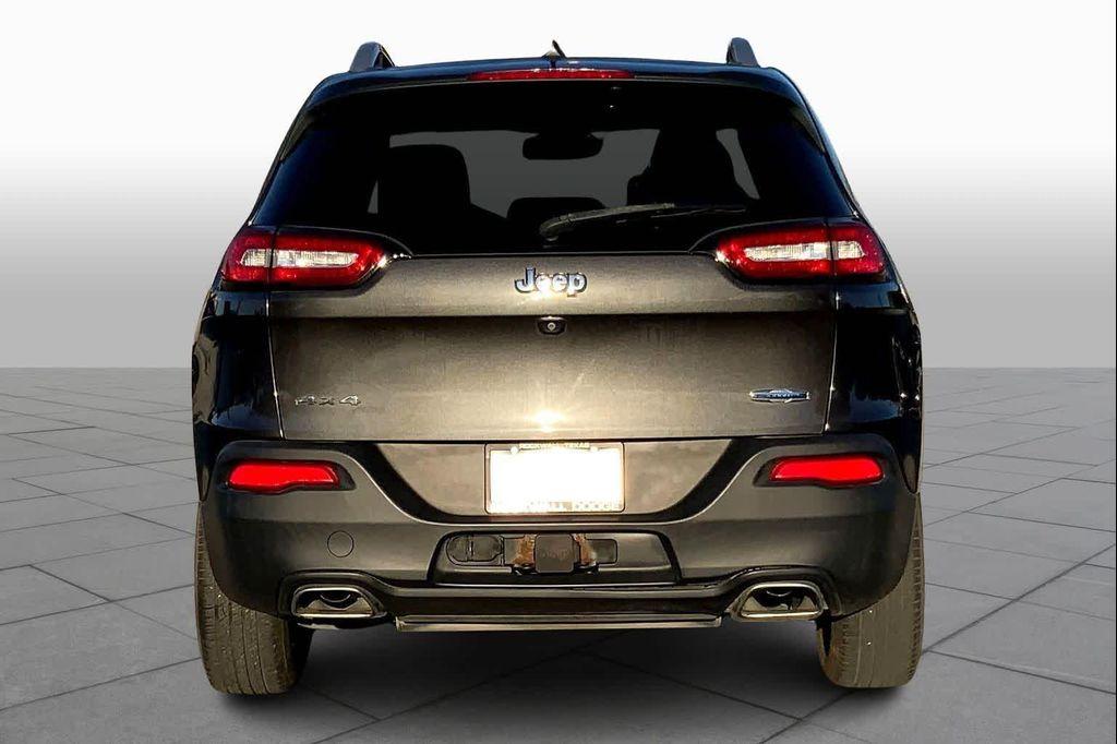 used 2015 Jeep Cherokee car, priced at $12,810