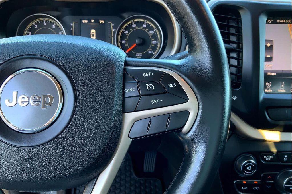 used 2015 Jeep Cherokee car, priced at $12,810