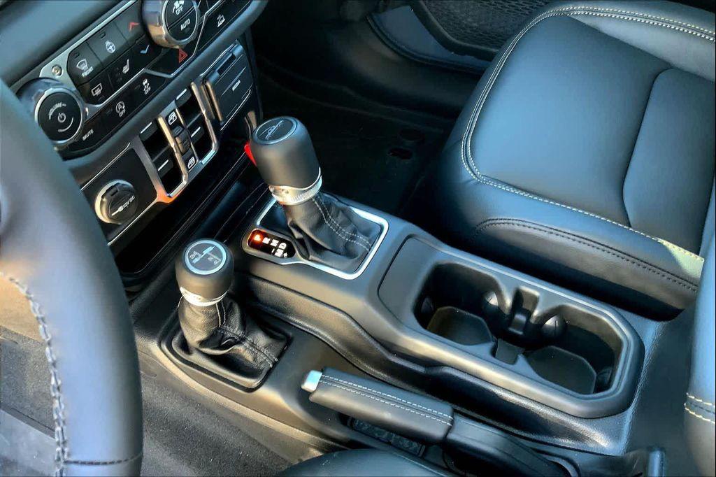 new 2025 Jeep Gladiator car, priced at $64,141