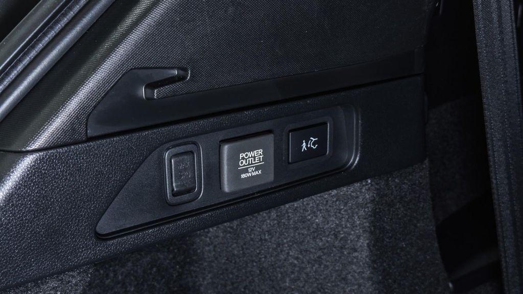 used 2023 Acura MDX car, priced at $44,995