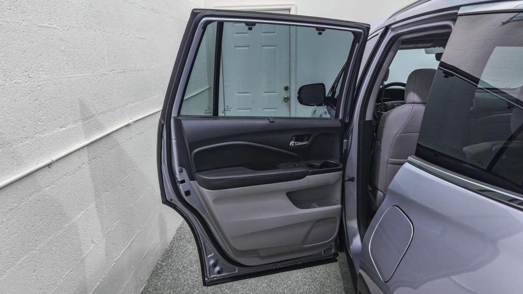 used 2021 Honda Pilot car, priced at $29,995