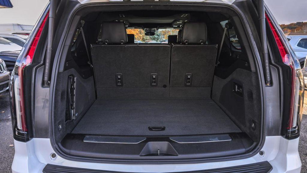 used 2022 Cadillac Escalade ESV car, priced at $66,995