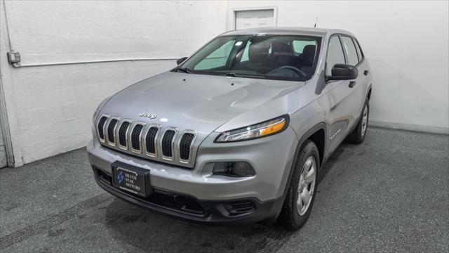 used 2016 Jeep Cherokee car, priced at $12,495