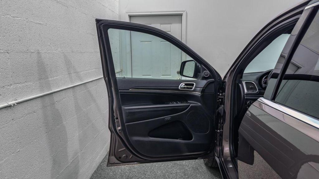 used 2021 Jeep Grand Cherokee car, priced at $23,495