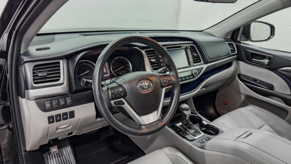 used 2019 Toyota Highlander Hybrid car, priced at $34,995