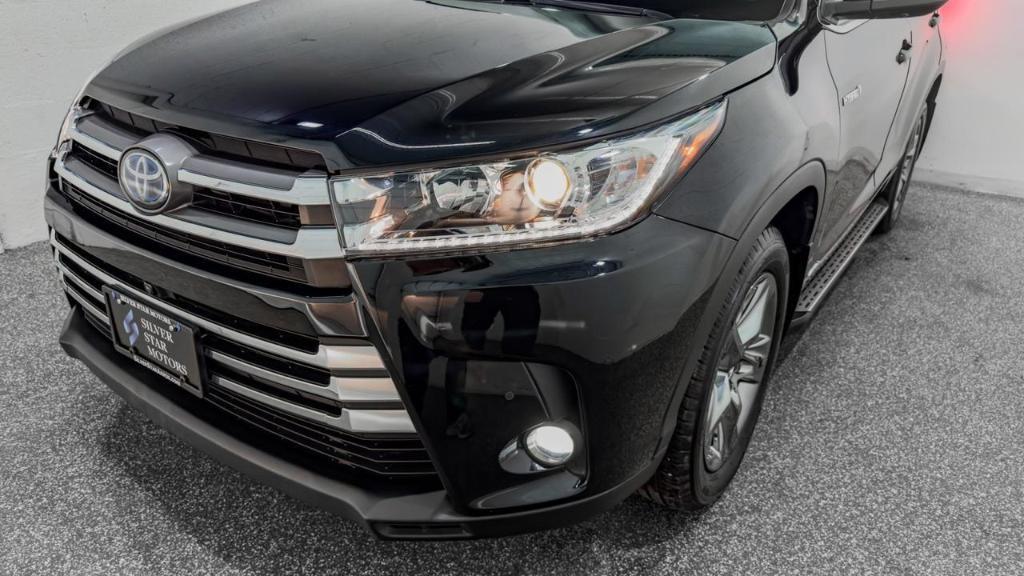 used 2019 Toyota Highlander Hybrid car, priced at $34,995