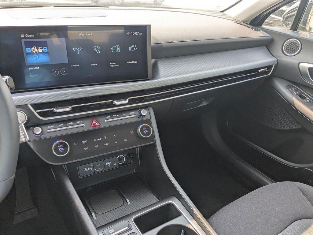 new 2025 Hyundai Sonata Hybrid car, priced at $31,687