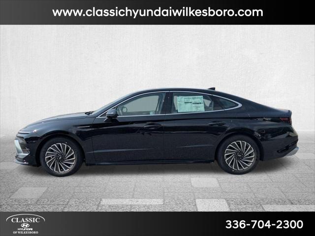new 2025 Hyundai Sonata Hybrid car, priced at $32,587
