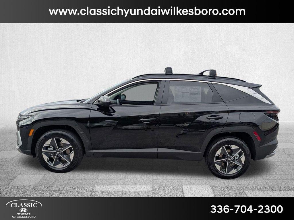 new 2025 Hyundai TUCSON Hybrid car, priced at $37,601