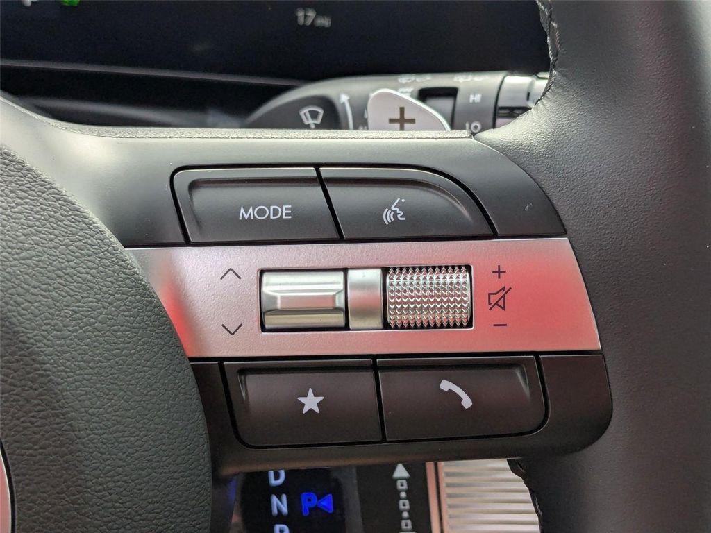 new 2025 Hyundai TUCSON Hybrid car, priced at $42,282