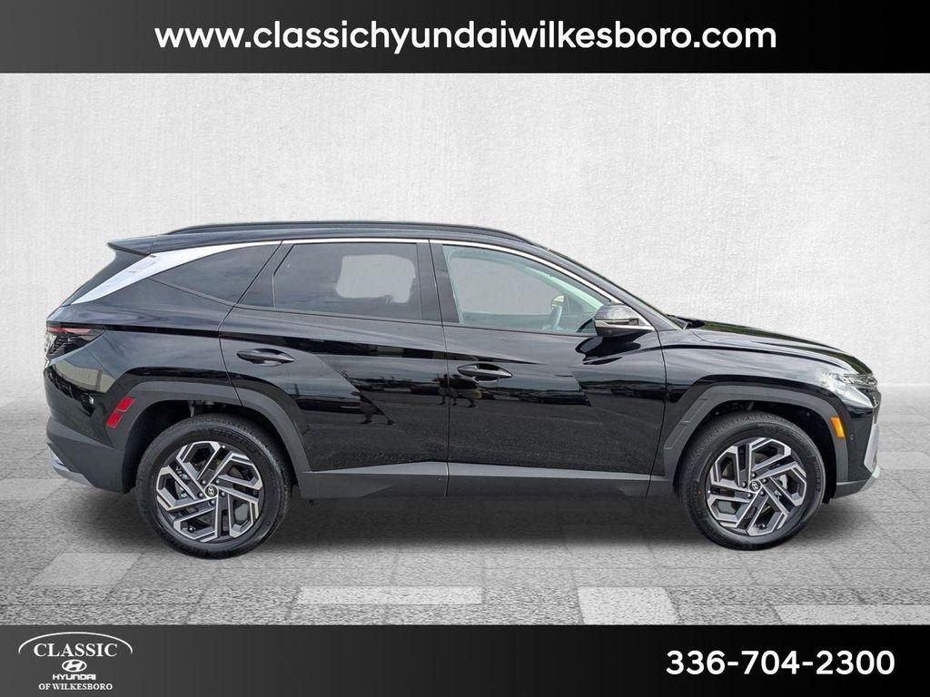 new 2025 Hyundai TUCSON Hybrid car, priced at $42,282