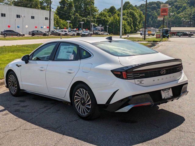 new 2024 Hyundai Sonata Hybrid car, priced at $30,900