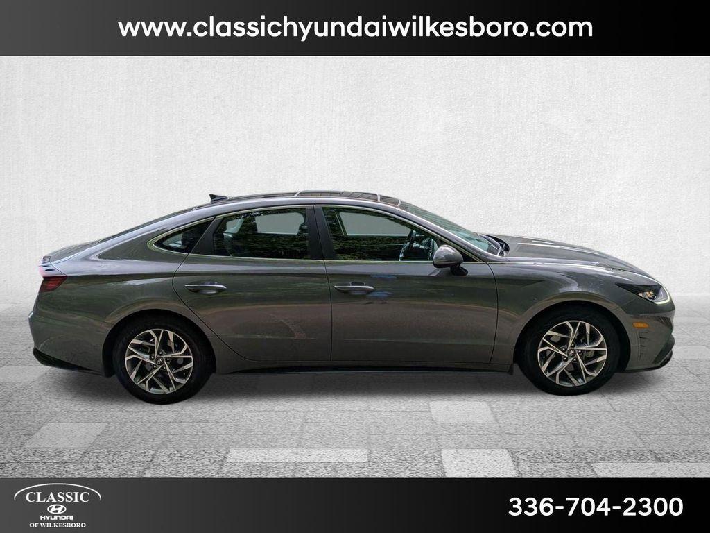used 2022 Hyundai Sonata car, priced at $17,999