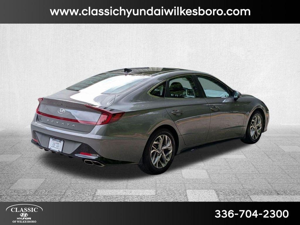 used 2022 Hyundai Sonata car, priced at $17,999